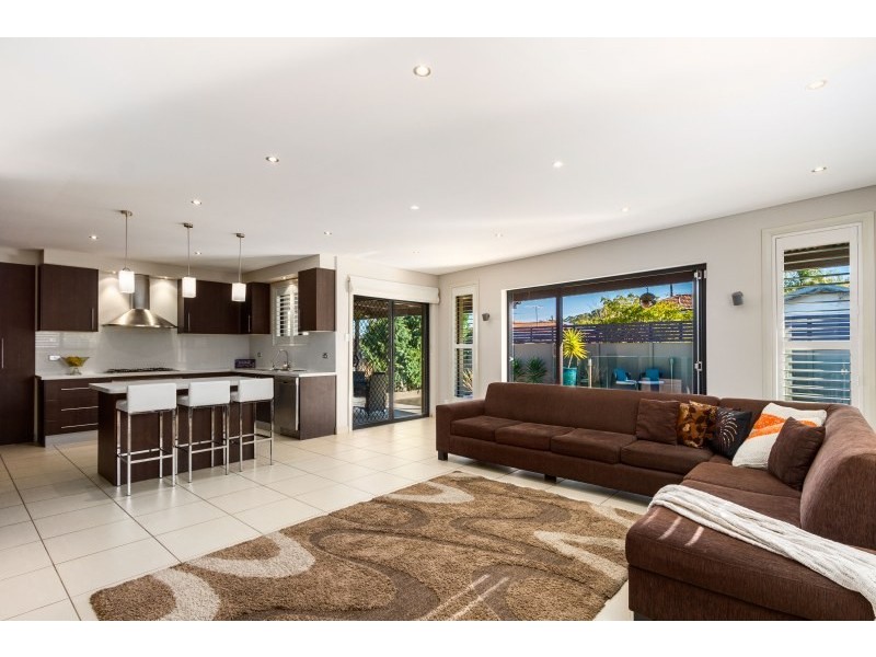 53 Jacaranda Drive, Georges Hall NSW 2198