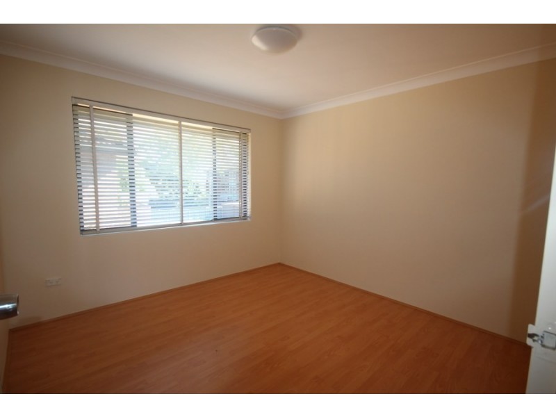 8/25 Sixth Avenue, Campsie NSW 2194