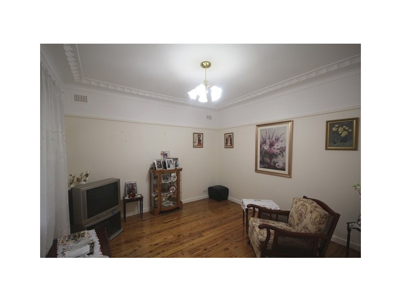 32 Cragg Street, Condell Park NSW 2200