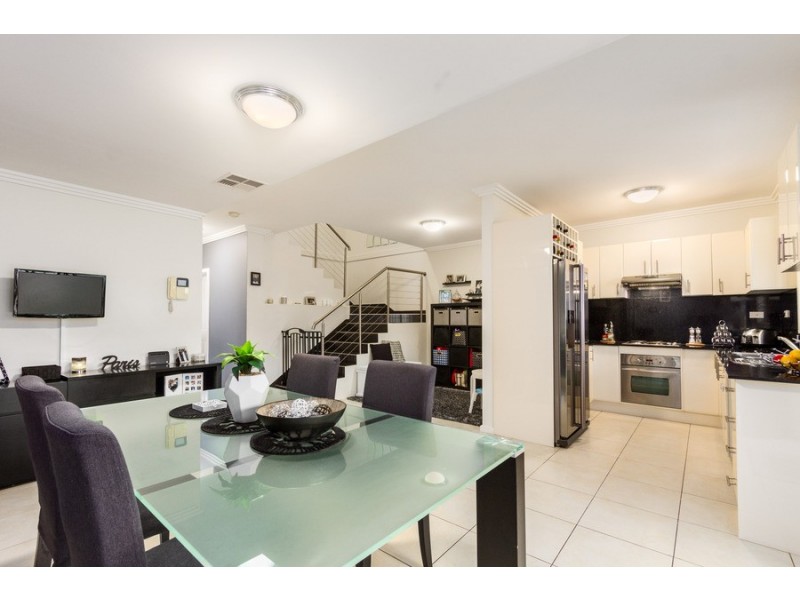 2/70 Railway Parade, Condell Park NSW 2200