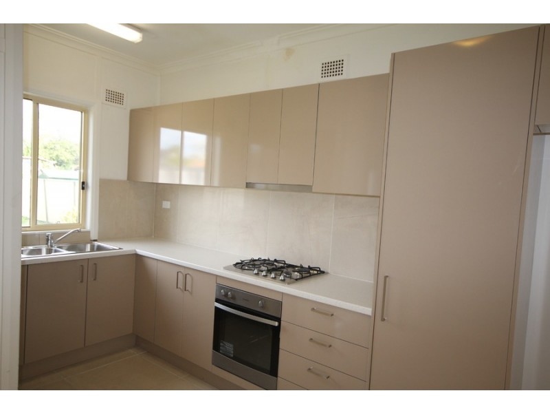 5 Wilbur Street, Greenacre NSW 2190