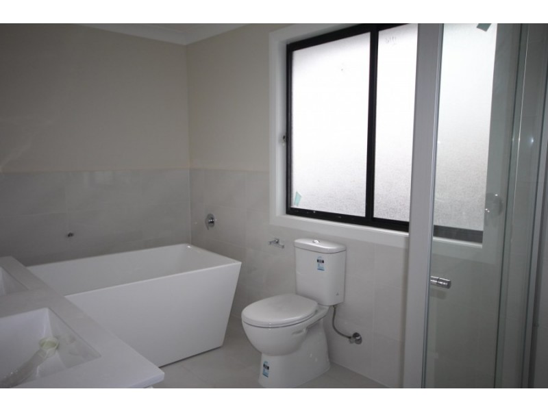 27 Margaret Street, Fairfield West NSW 2165