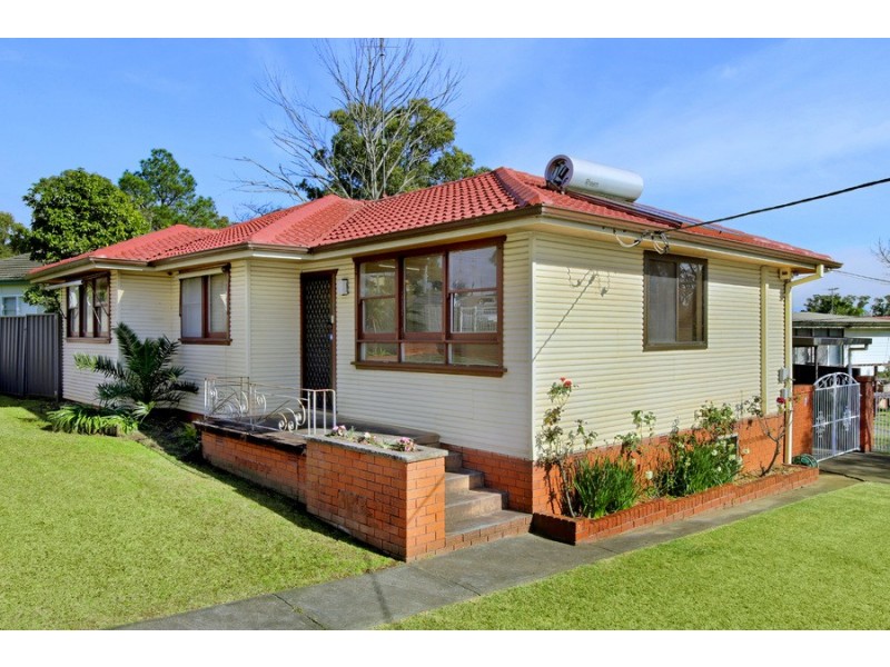 1 Waugh Crescent, Blacktown NSW 2148