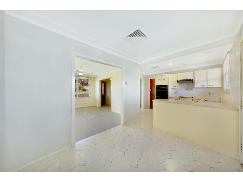 1 Waugh Crescent, Blacktown NSW 2148