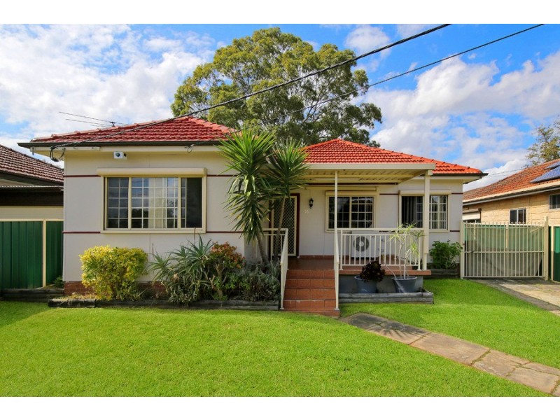 35 Strickland Street, Bass Hill NSW 2197