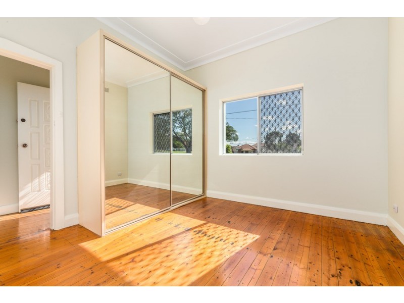 164 Coronation Parade, Croydon Park NSW 2133