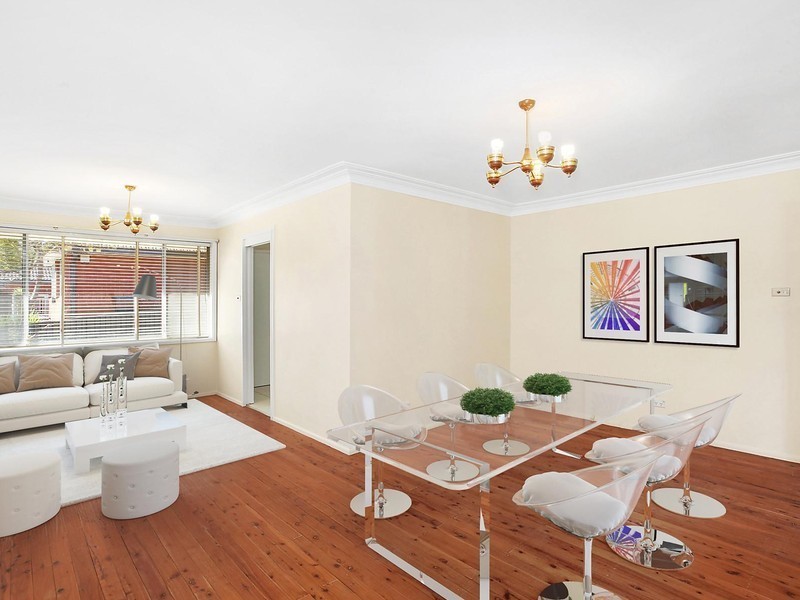 1 Bligh Close, Georges Hall NSW 2198