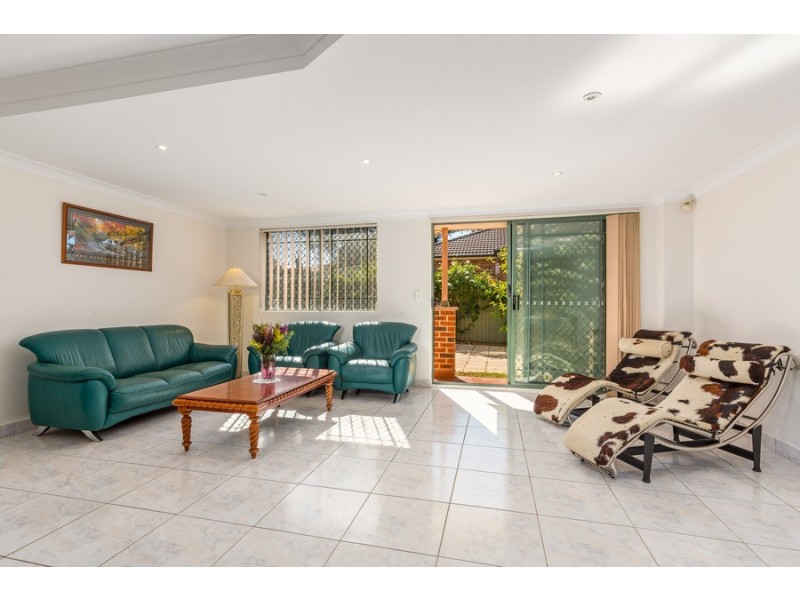 2/90 Dutton Street, Yagoona NSW 2199