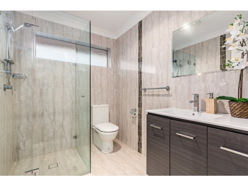 14 Diane Close, Greenacre NSW 2190