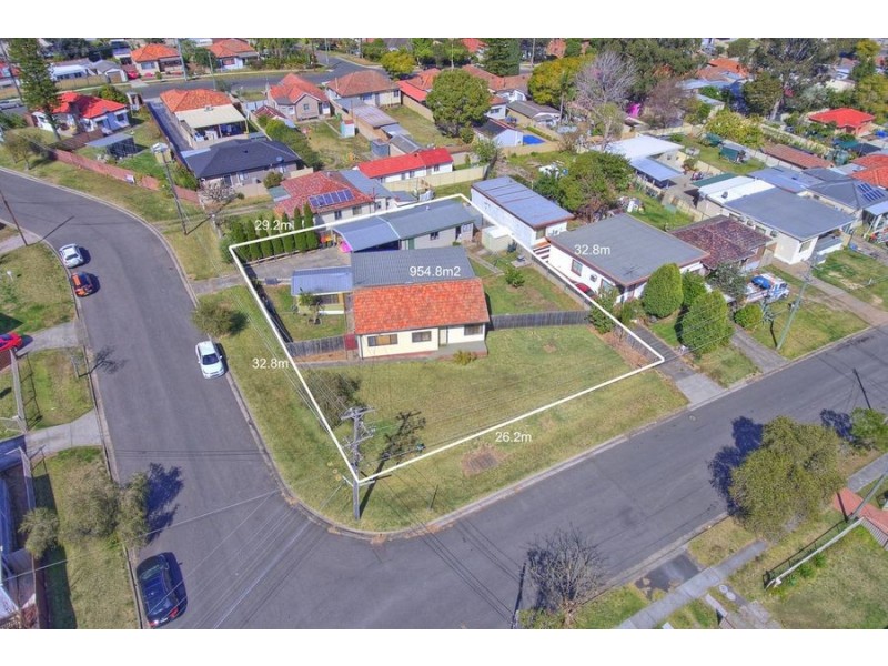 4 Curringa Road, Villawood NSW 2163