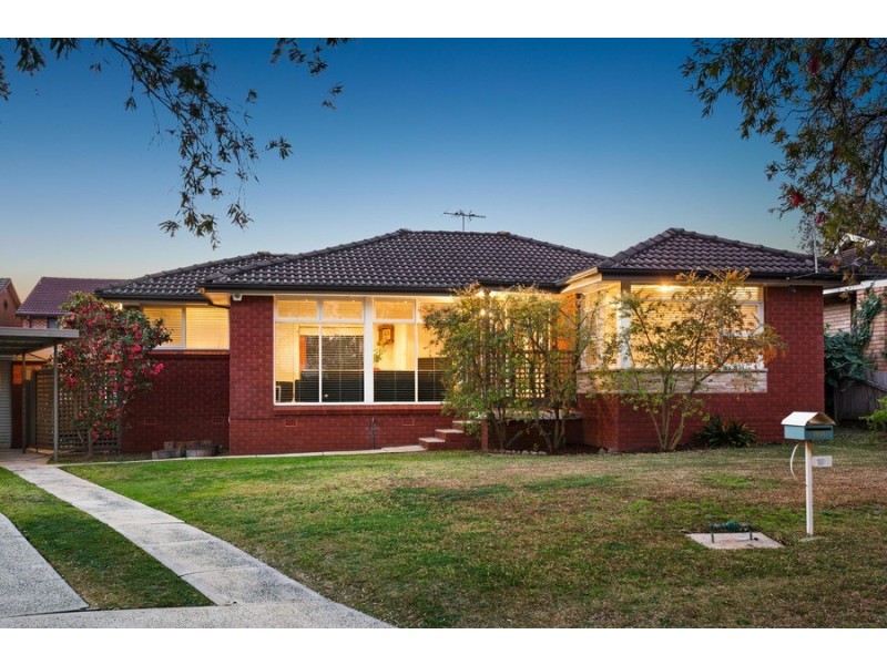 13 Universal Avenue, Georges Hall NSW 2198