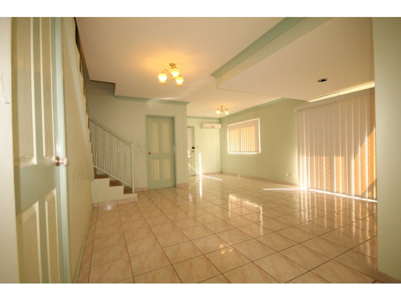 2/112-114 Dutton Street, Yagoona NSW 2199