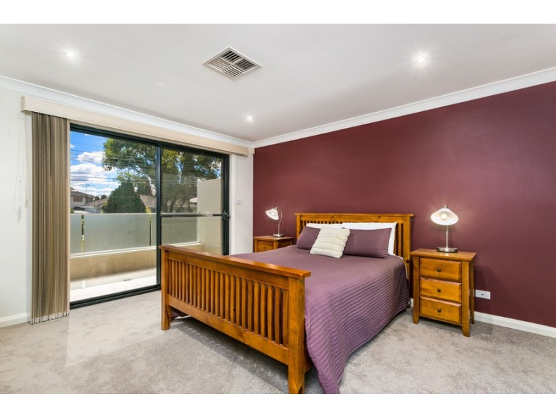 32B Universal Avenue, Georges Hall NSW 2198