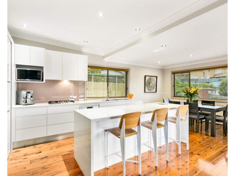 85 Jacaranda Drive, Georges Hall NSW 2198