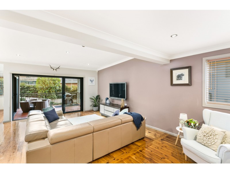 85 Jacaranda Drive, Georges Hall NSW 2198