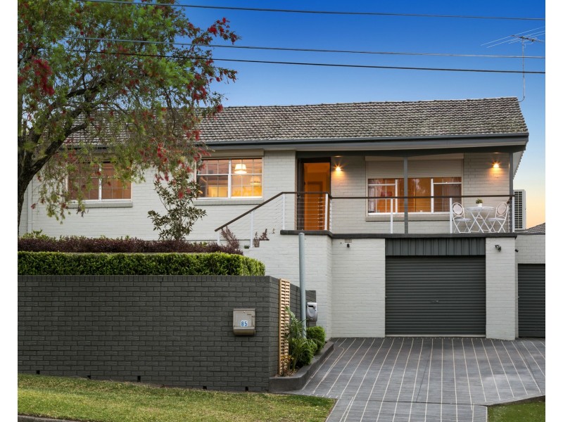 85 Jacaranda Drive, Georges Hall NSW 2198