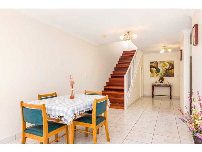 2/90 Dutton Street, Yagoona NSW 2199