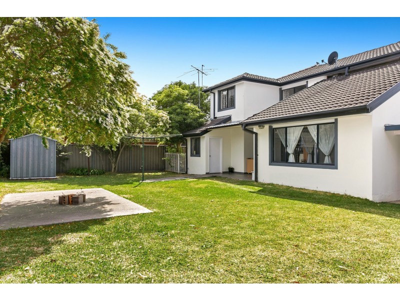 10 Charmaine Avenue, Greenacre NSW 2190