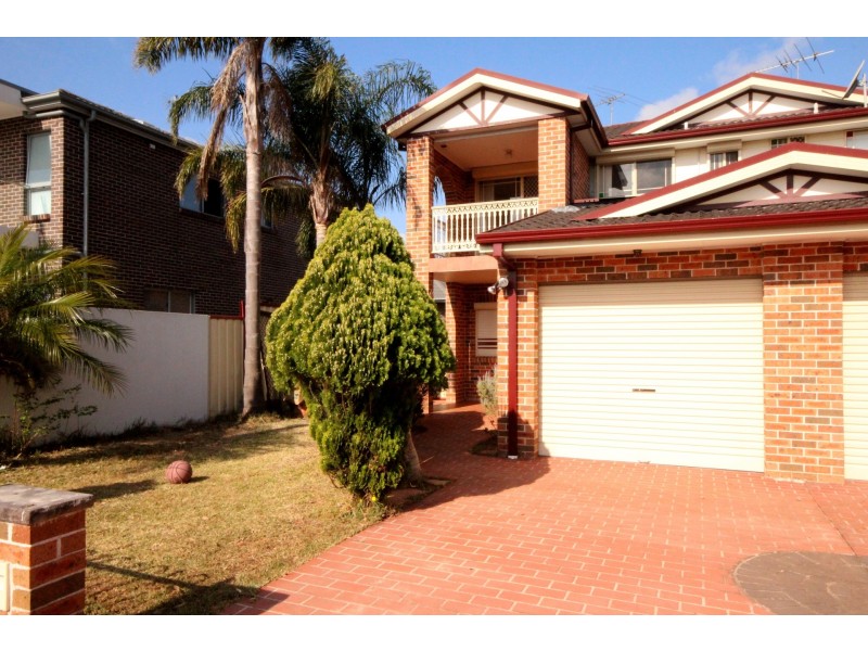 1/68 Gowrie Avenue, Punchbowl NSW 2196