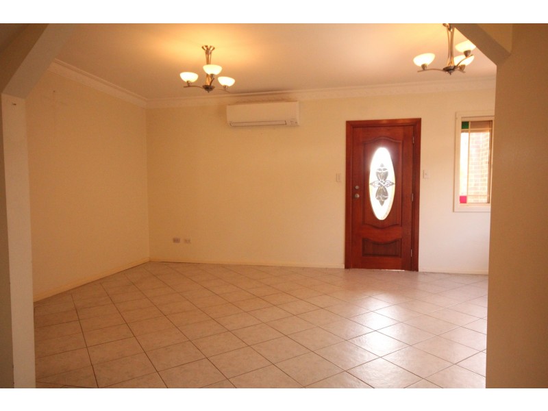 1/68 Gowrie Avenue, Punchbowl NSW 2196