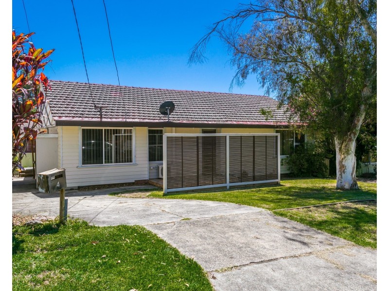 4 Lilydale Avenue, Peakhurst NSW 2210