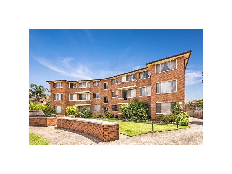 1/2 Mooney Street, Strathfield South NSW 2136