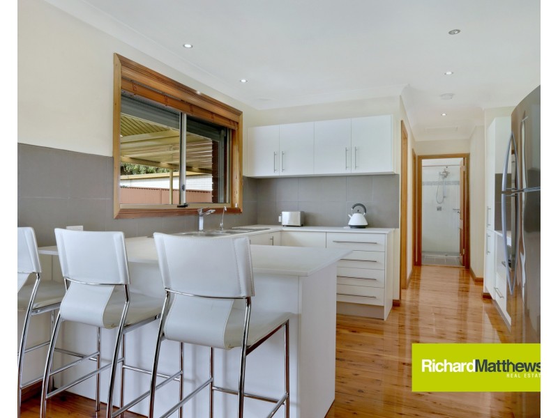 31 Oak Drive, Georges Hall NSW 2198