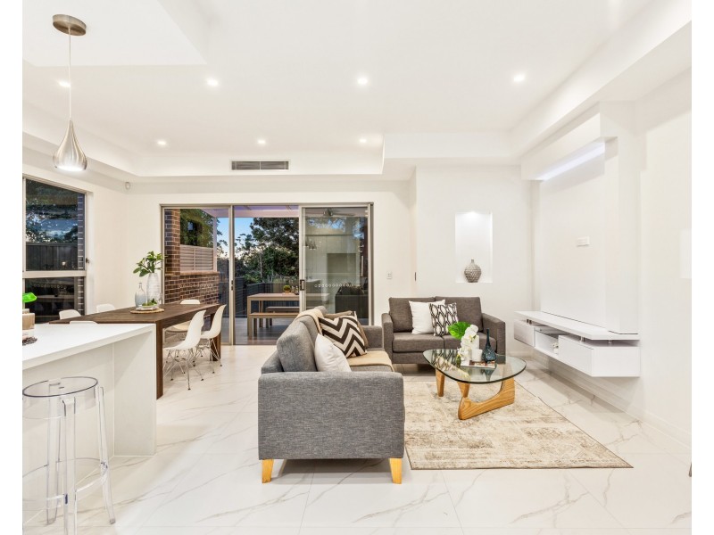 7 Cumberland Avenue, Georges Hall NSW 2198