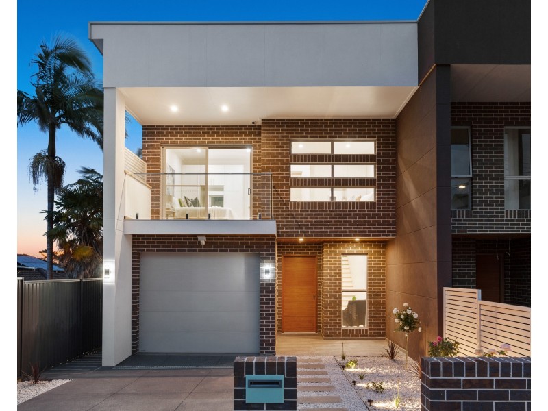 7 Cumberland Avenue, Georges Hall NSW 2198