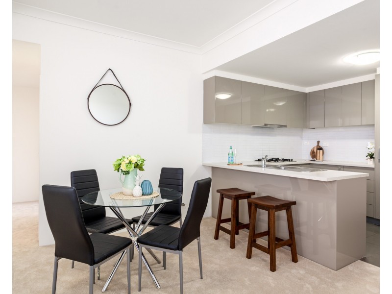 30/10-16 Castlereagh Street, Liverpool NSW 2170