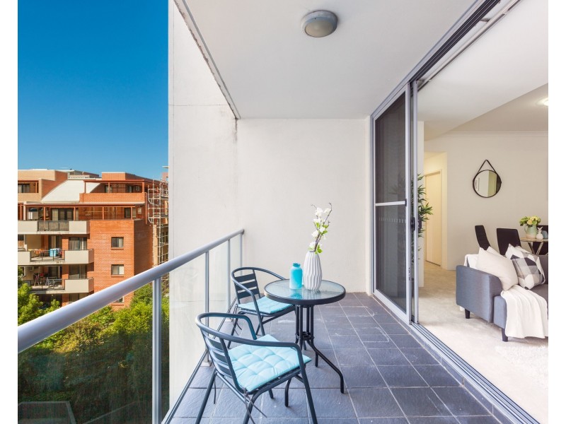 30/10-16 Castlereagh Street, Liverpool NSW 2170