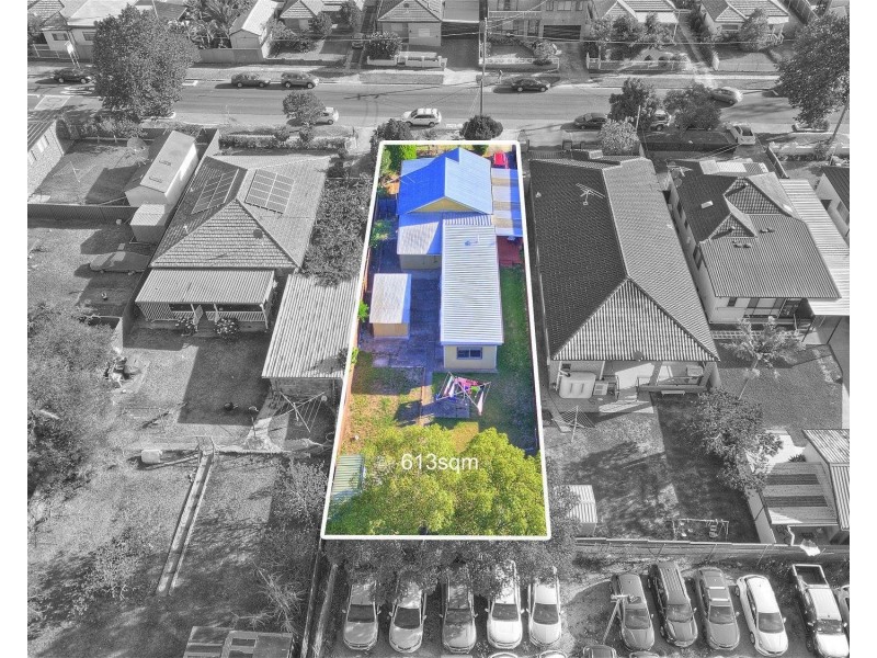 9 Como Road, Greenacre NSW 2190