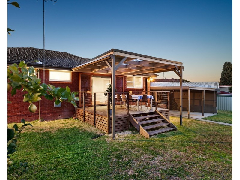 13 Universal Avenue, Georges Hall NSW 2198