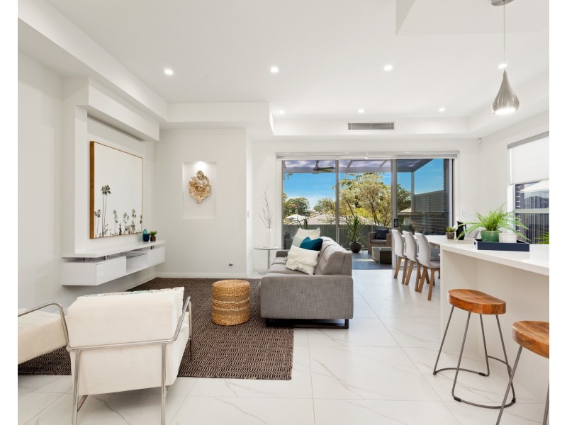 7A Cumberland Avenue, Georges Hall NSW 2198