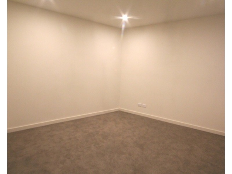 302A/2 Rowe Drive, Potts Hill NSW 2143