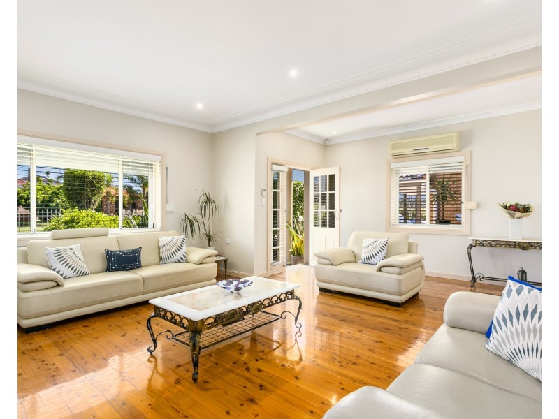 31 Rea Street, Greenacre NSW 2190