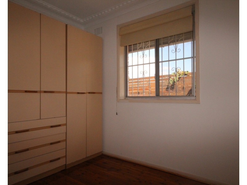 72 Wendy Avenue, Georges Hall NSW 2198