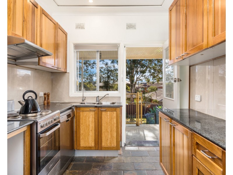 86 Rex Road, Georges Hall NSW 2198