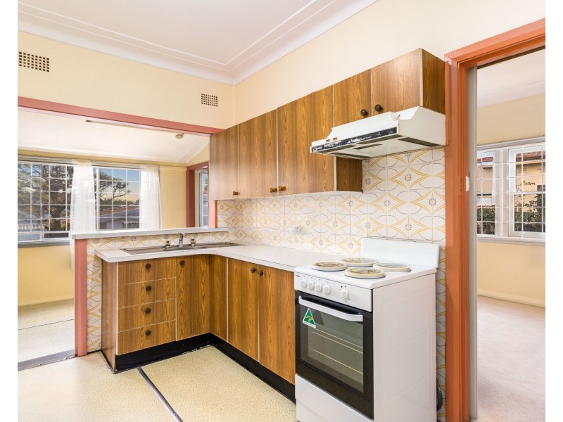 8 Birdsall Avenue, Condell Park NSW 2200