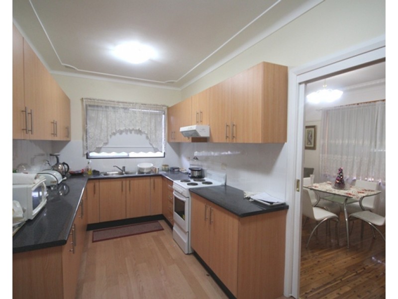 32 Cragg Street, Condell Park NSW 2200