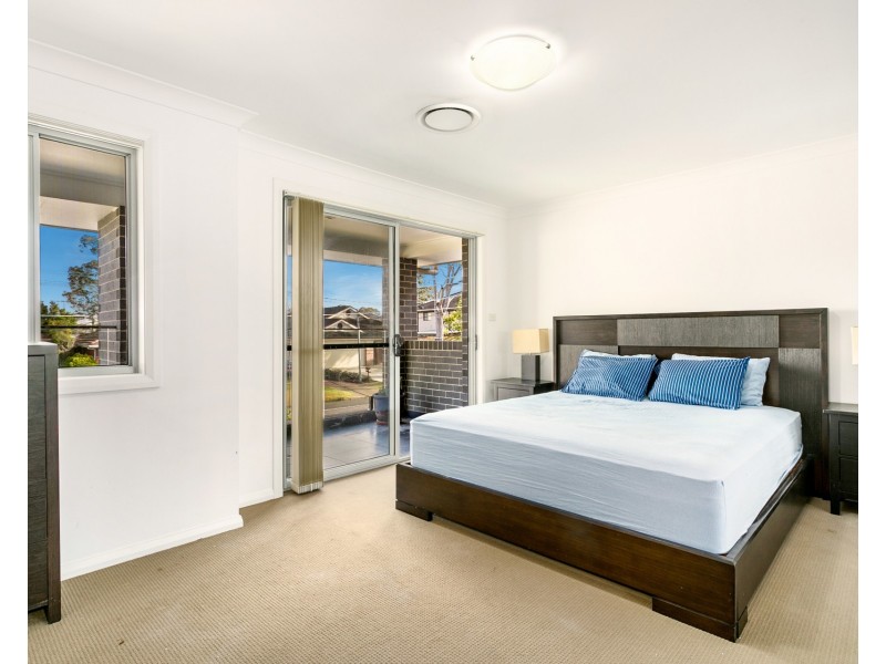 5 Eileen Street, Picnic Point NSW 2213