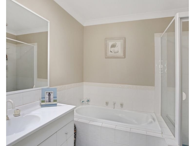 18 Brookview Street, Currans Hill NSW 2567