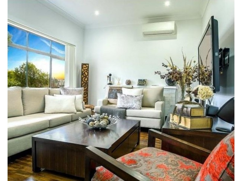 42 Harold Street, Mount Lewis NSW 2190