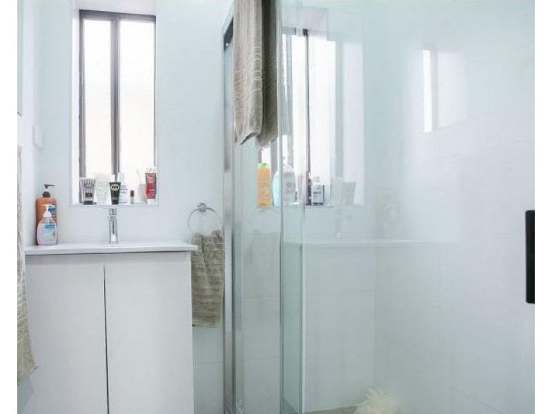 42 Harold Street, Mount Lewis NSW 2190