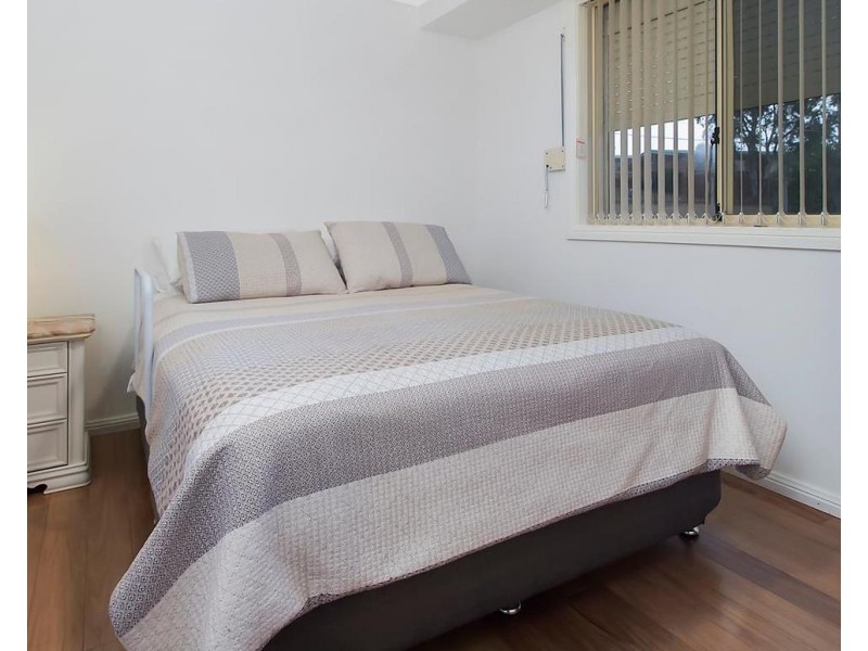 33a Leacocks Lane, Casula NSW 2170