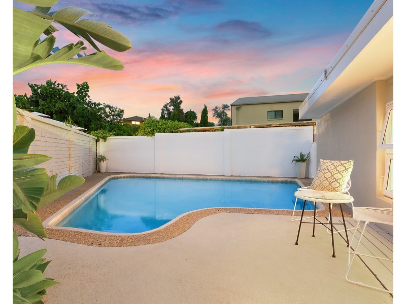 573 Henry Lawson Drive, East Hills NSW 2213