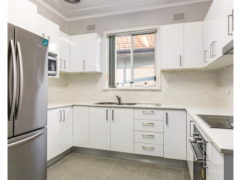 4 Fifth Avenue, Condell Park NSW 2200