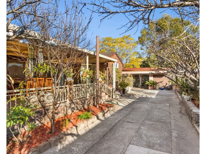 33 Haig Avenue, Georges Hall NSW 2198