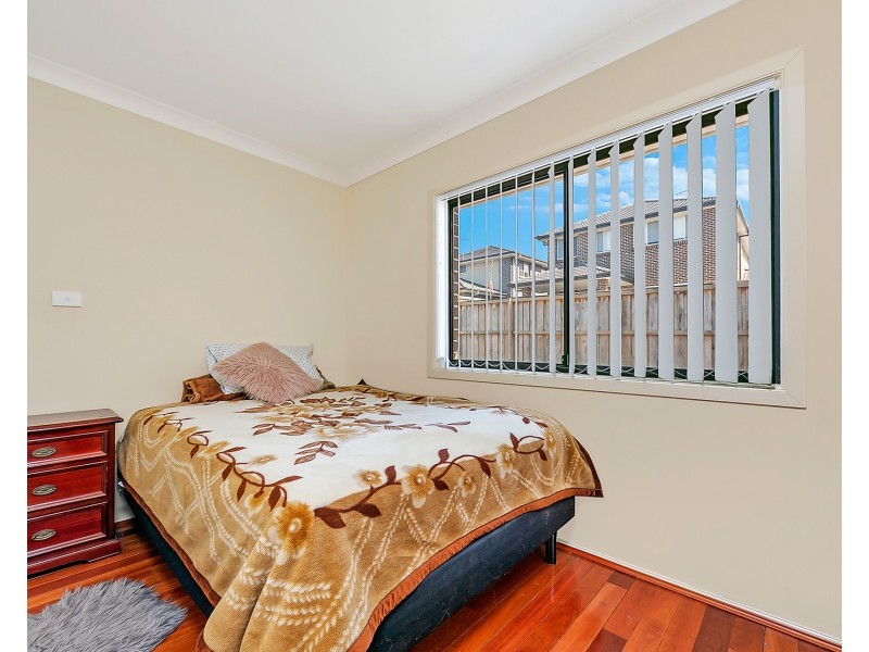 31 Burringoa Crescent, Colebee NSW 2761