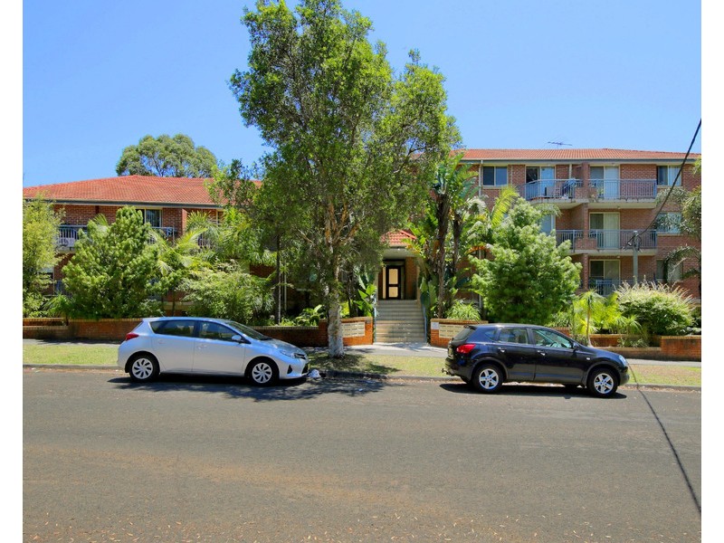 16/5-9 Marlene Crescent, Greenacre NSW 2190